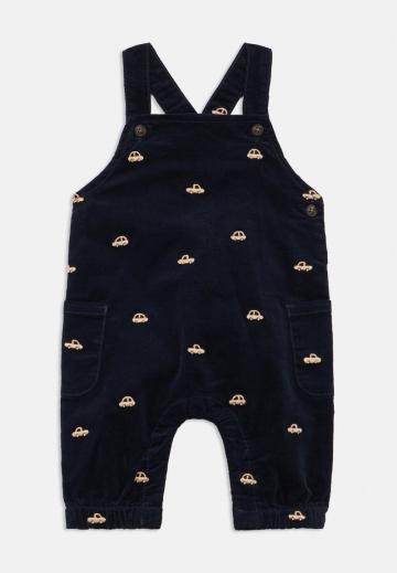 Набор одежды