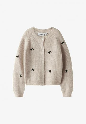 Вязаная кофта