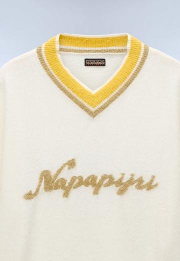 Пуловер с вырезом V