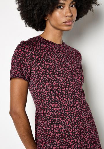 Короткое платье