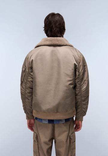 Зимняя куртка