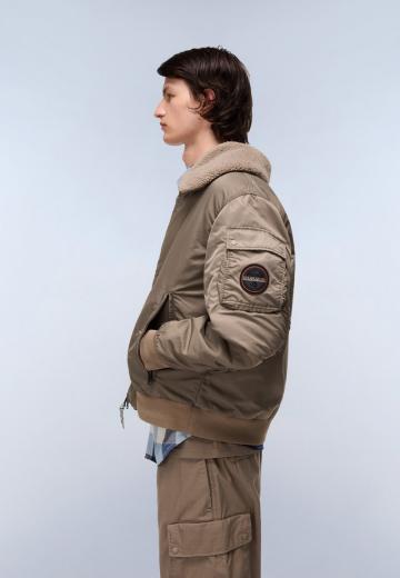 Зимняя куртка