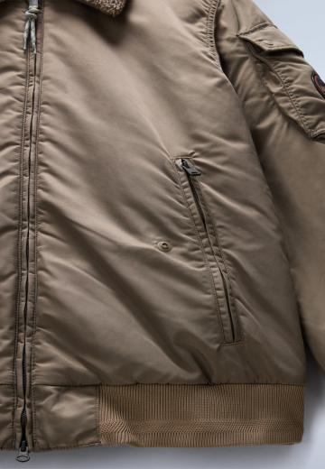 Зимняя куртка