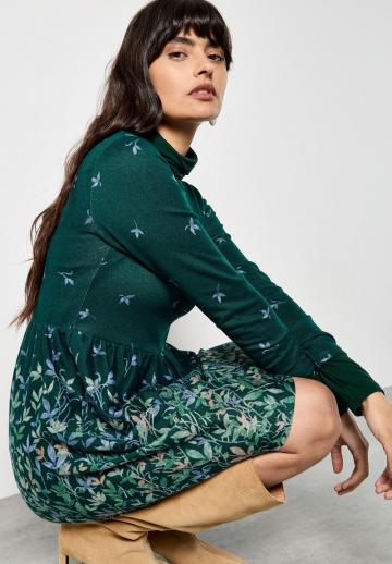 Вязаное платье