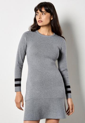 Вязаное платье