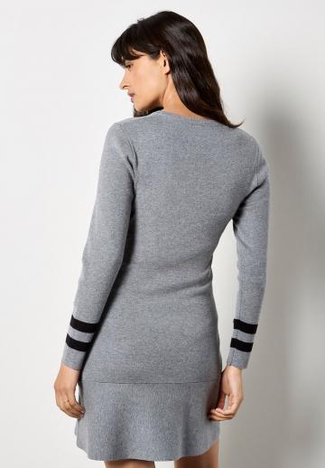 Вязаное платье