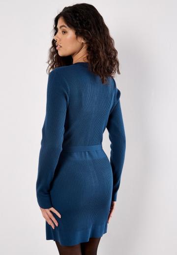 Вязаное платье