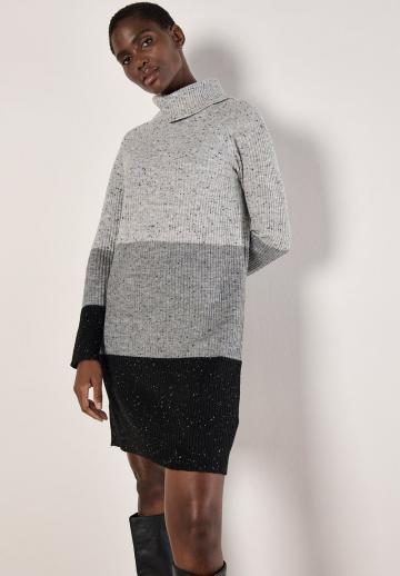 Вязаное платье