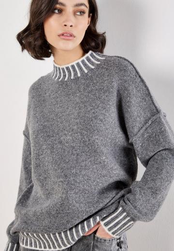 Длинный пуловер