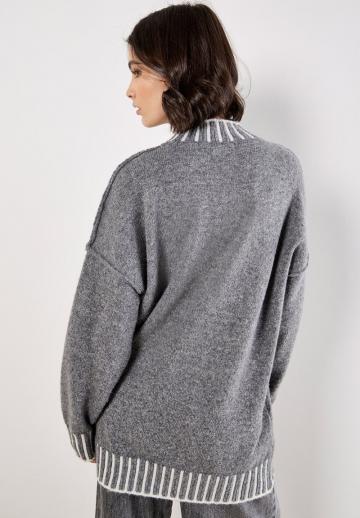 Длинный пуловер