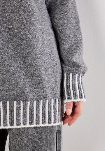 Длинный пуловер