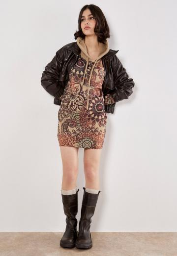 Пуловер с капюшоном