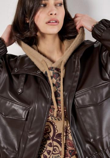 Пуловер с капюшоном