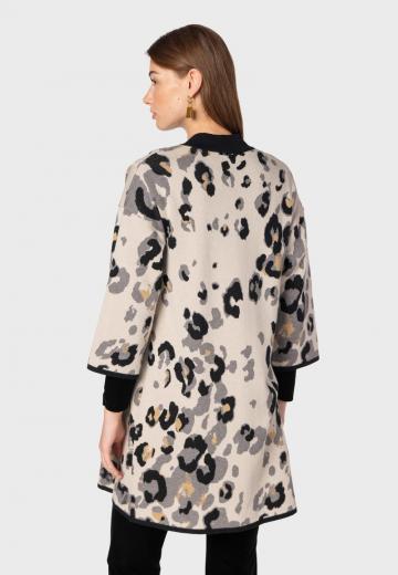 Жаккардовая вязаная кофта