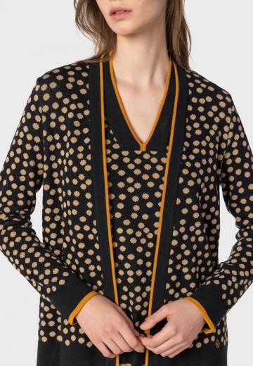 Жаккардовая вязаная кофта