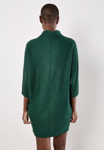 Вязаное платье