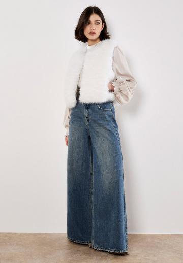 Пуховой жилет