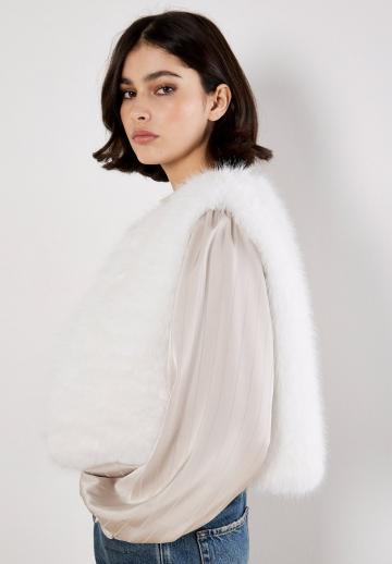 Пуховой жилет