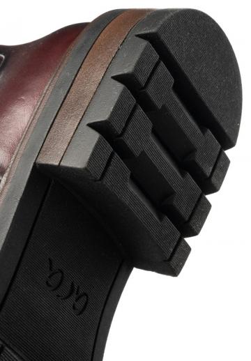 Ботинки на шнуровке