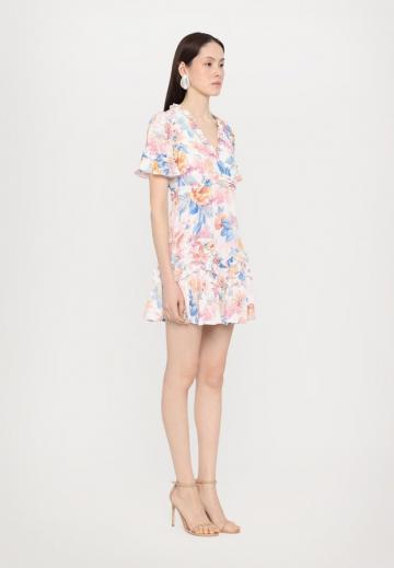 Короткое платье