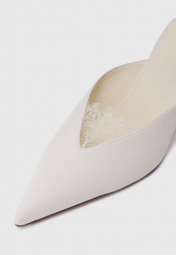 Босоножки на каблуке