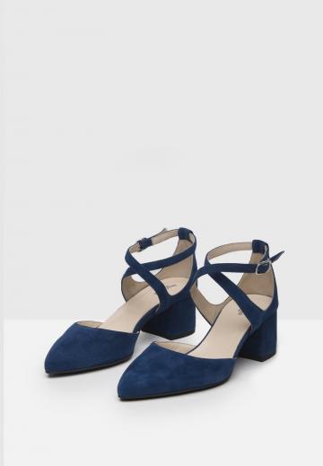 Туфли с ремешком