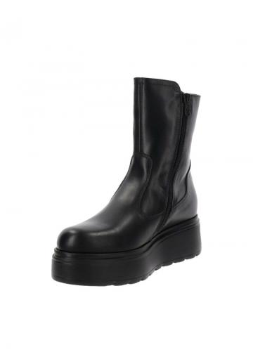 Сапожки на танкетке