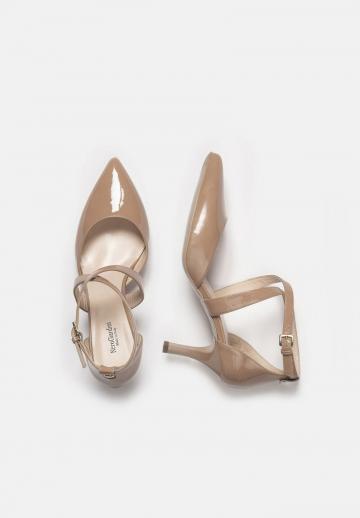 Туфли с ремешком