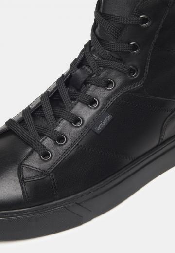 Высокие кеды