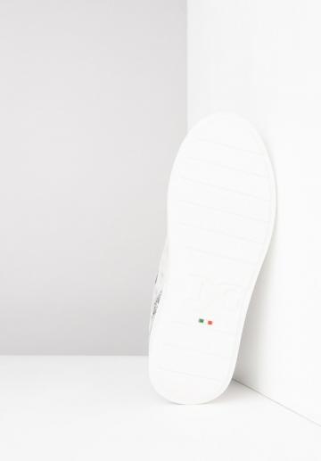 Гандбольные кроссовки