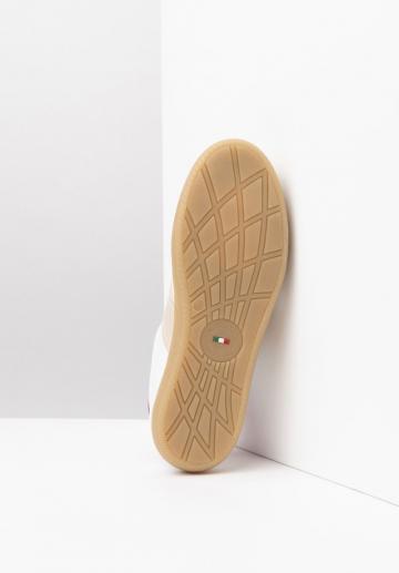 Гандбольные кроссовки