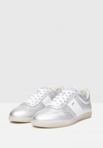 Гандбольные кроссовки