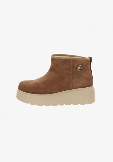 Сапожки на танкетке