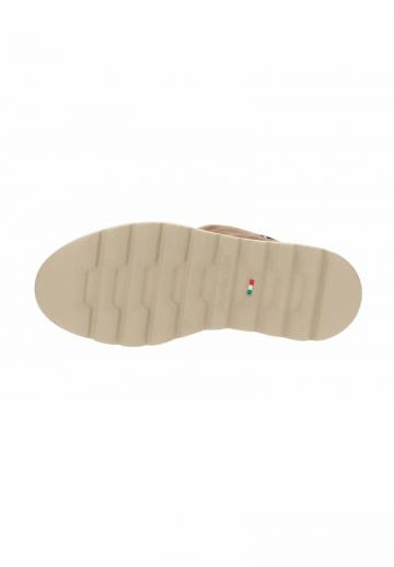 Сапожки на танкетке