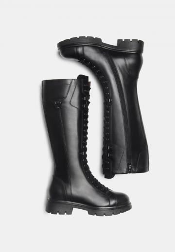 Сапоги на шнуровке