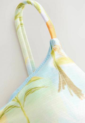 Слитный купальник