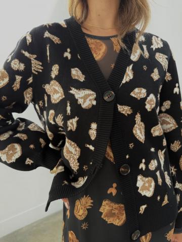 Жаккардовая вязаная кофта