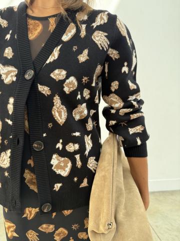 Жаккардовая вязаная кофта