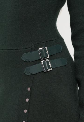 Вязаное платье