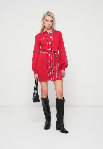 Вязаное платье