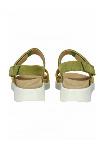 Босоножки на танкетке