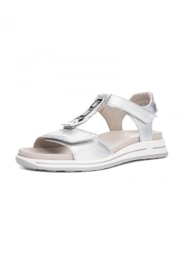 Босоножки на танкетке