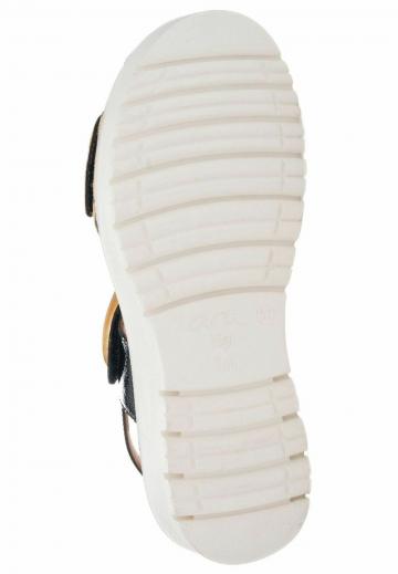 Босоножки на танкетке