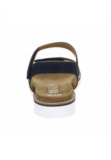 Босоножки на танкетке