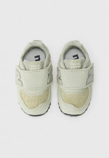 Детская обувь