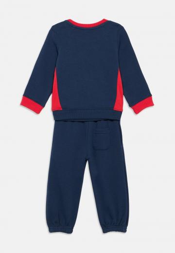 Набор одежды