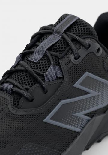 Беговые кроссовки