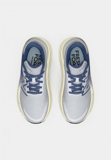 Беговые кроссовки