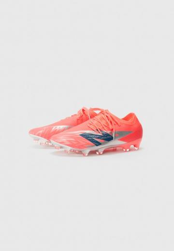 Футбольные бутсы