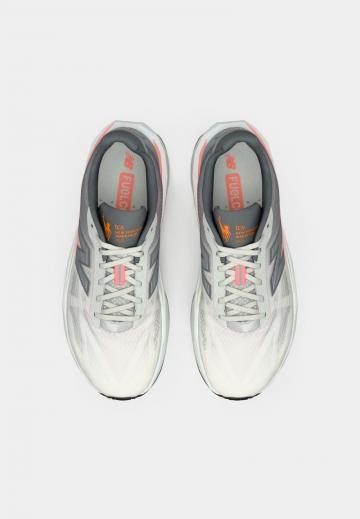 Беговые кроссовки